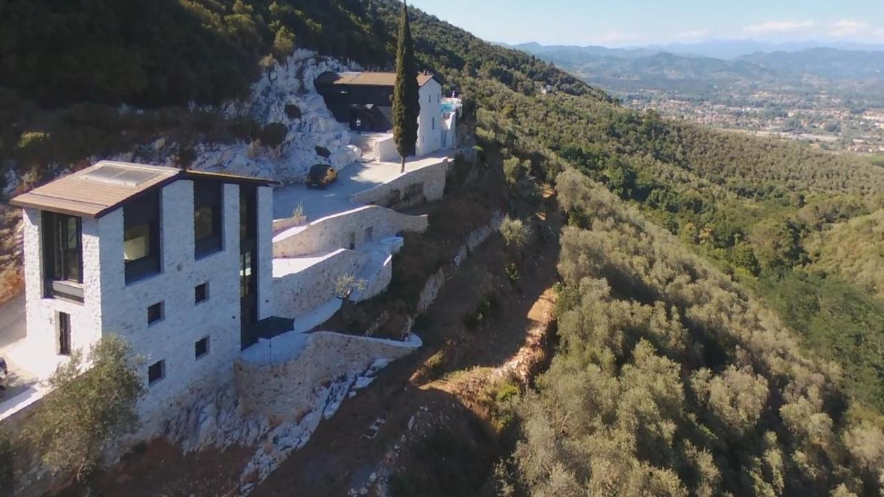 Villetta Farfallina "The Unique Property In The World With An Openable Roof" Lucca Exterior foto